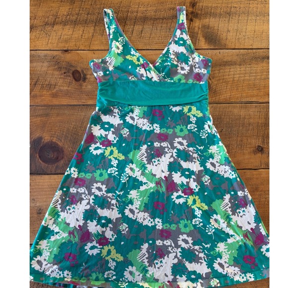 Patagonia Dresses & Skirts - Patagonia Womens Worn Wear Margot Green Floral Tank Organic Cotton Dress Medium